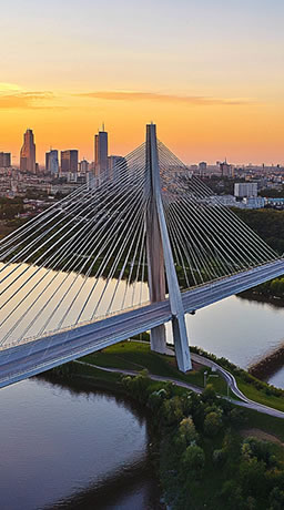 地理位置優(yōu)越，交通便利